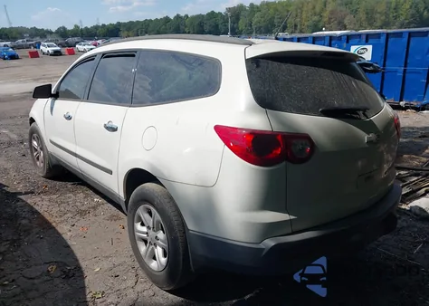 2011 Chevrolet Traverse Ls z USA, uszkodzony, nr VIN 1GNKRFEDXBJ308004